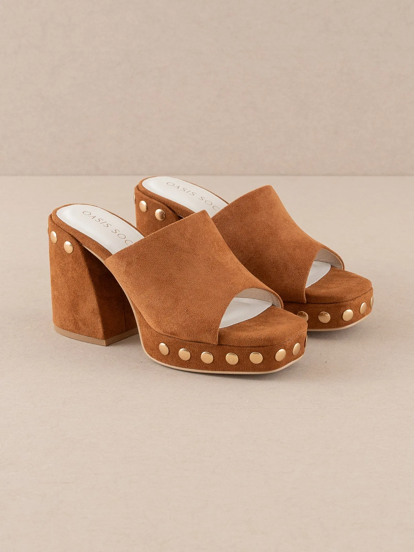 The Leona | Caramel Studded Platform Heel